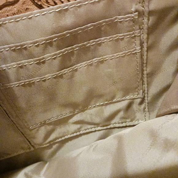 Concealed Carry Tan Tooled Cowhide Organizer Crossbody by Gun Tote'n Mamas EUC - Picture 8 of 16